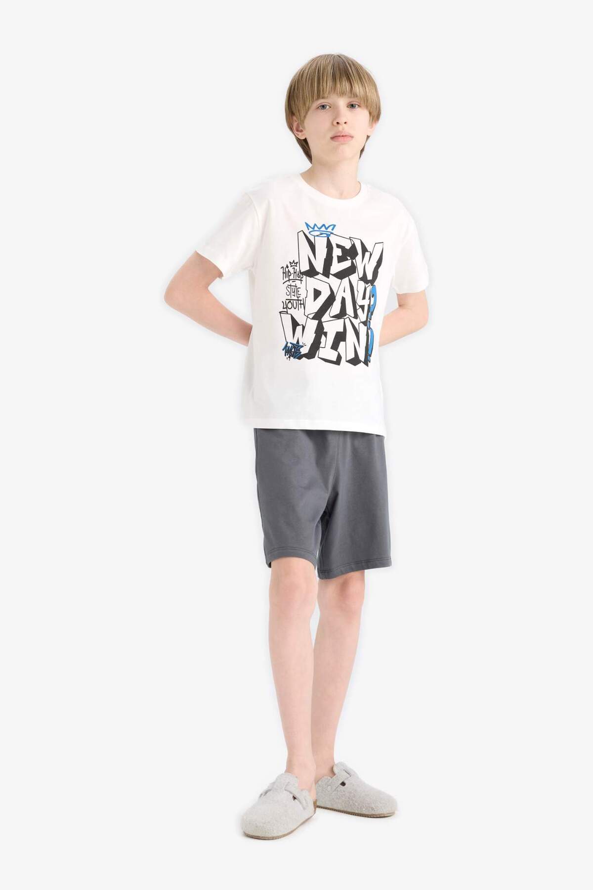 DeFacto Boy's 2-Piece Set Printed Short Sleeve T-Shirt Shorts E8827A825Sm