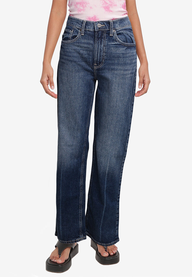 Buy GAP Jeans For Women 2022 Online on 