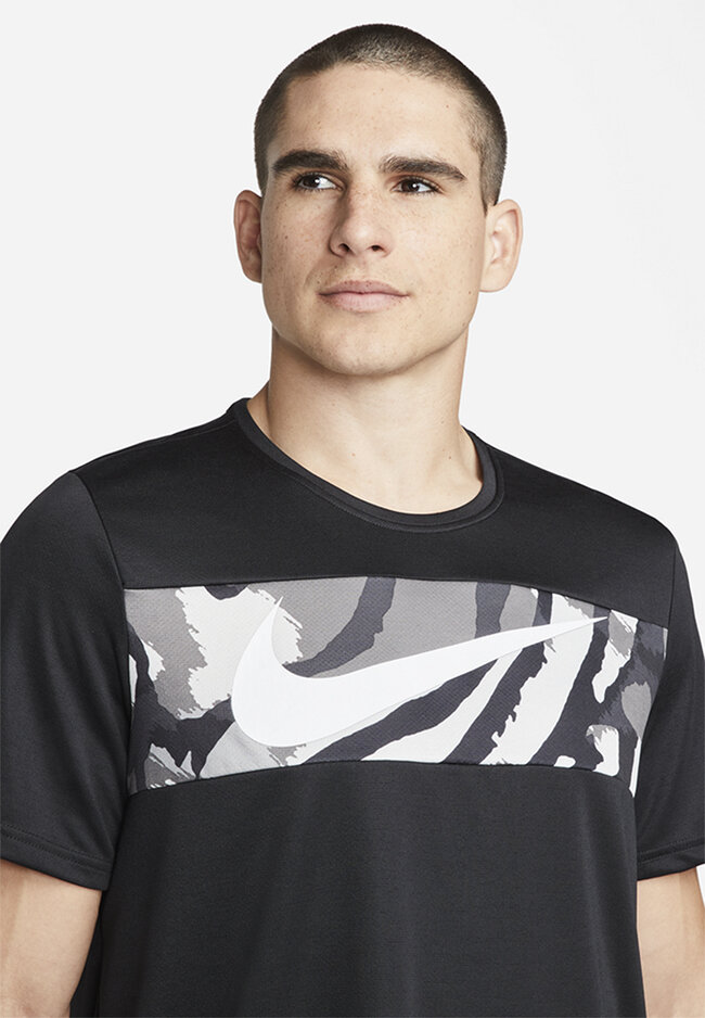Buy Nike T-Shirts For Men 2022 Online 