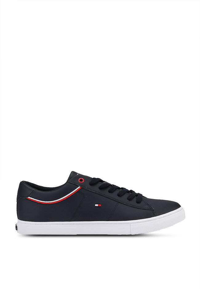 tommy hilfiger lightweight city shoe