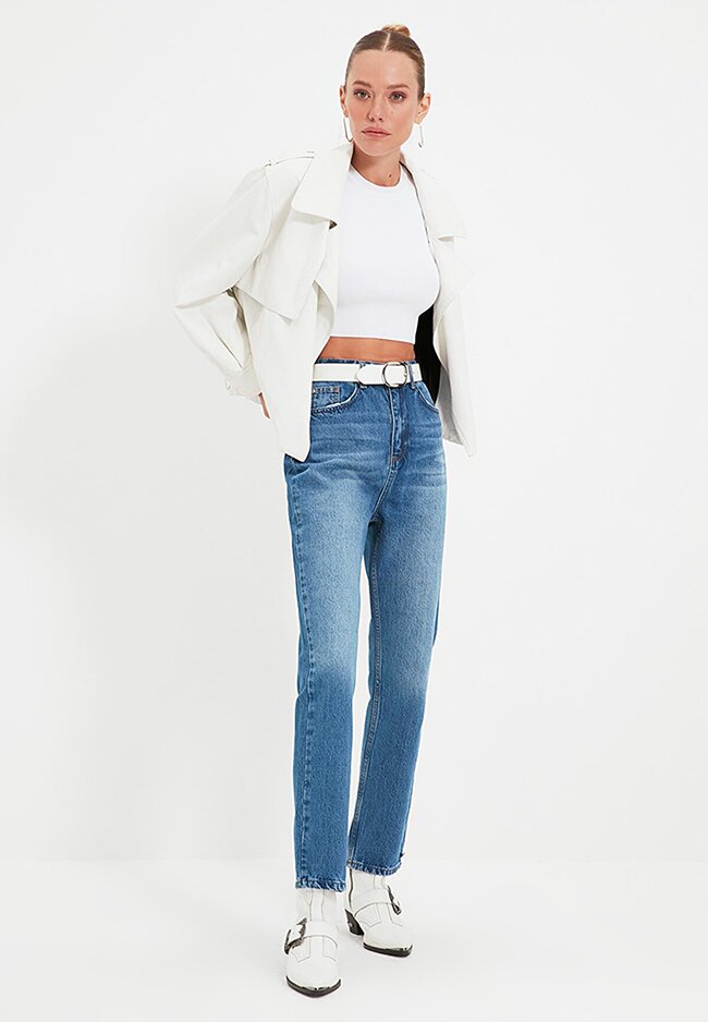 cheap boyfriend jeans